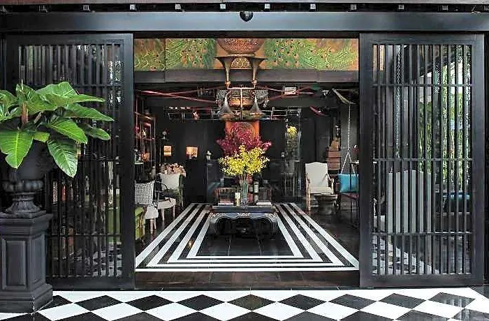 Dhevi Hotel