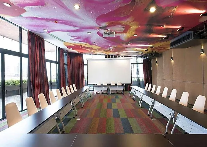 Hotel Dhevi