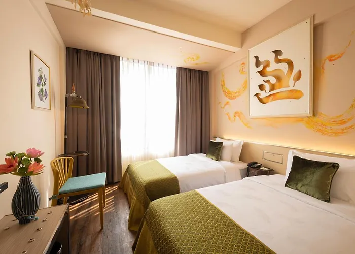 Hotel Dhevi